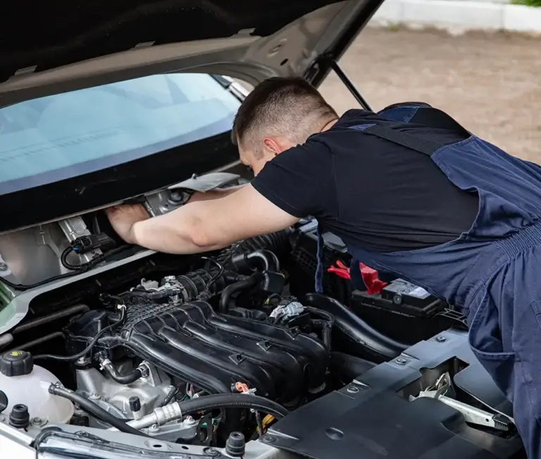 AUR30620 Certificate III in Light Vehicle Mechanical Technology