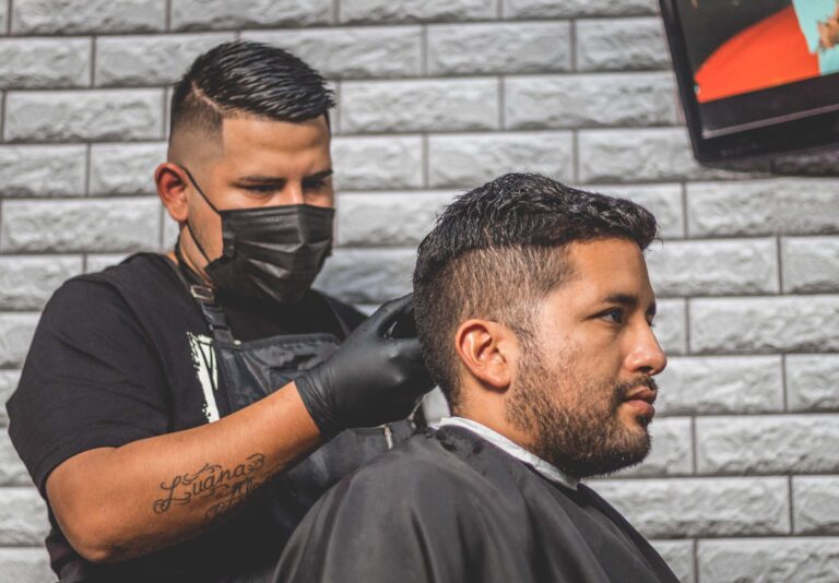 SHB30516 Certificate III in Barbering
