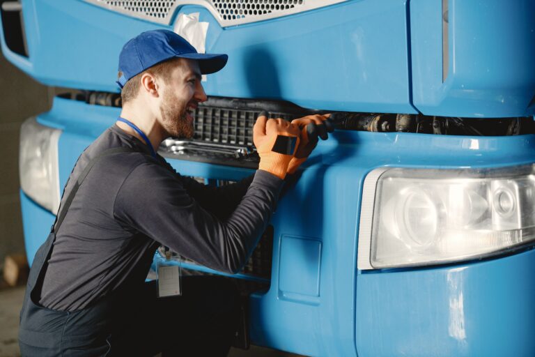 AUR40720 Certificate IV in Automotive Body Repair Technology