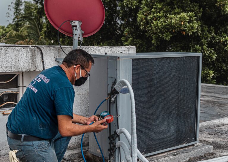 UEE42725 Certificate IV in Air Conditioning and Refrigeration Servicing