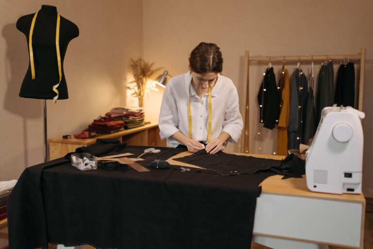 MST40222 Certificate IV in Apparel and Fashion
