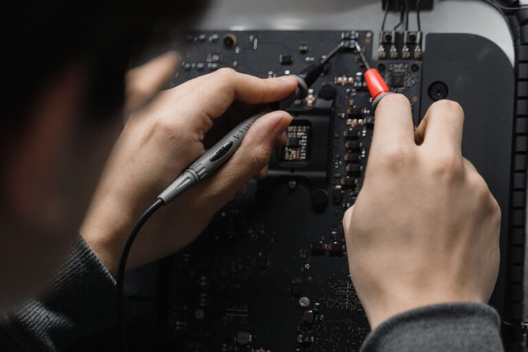 UEE60220 Advanced Diploma of Electronics and Communications Engineering